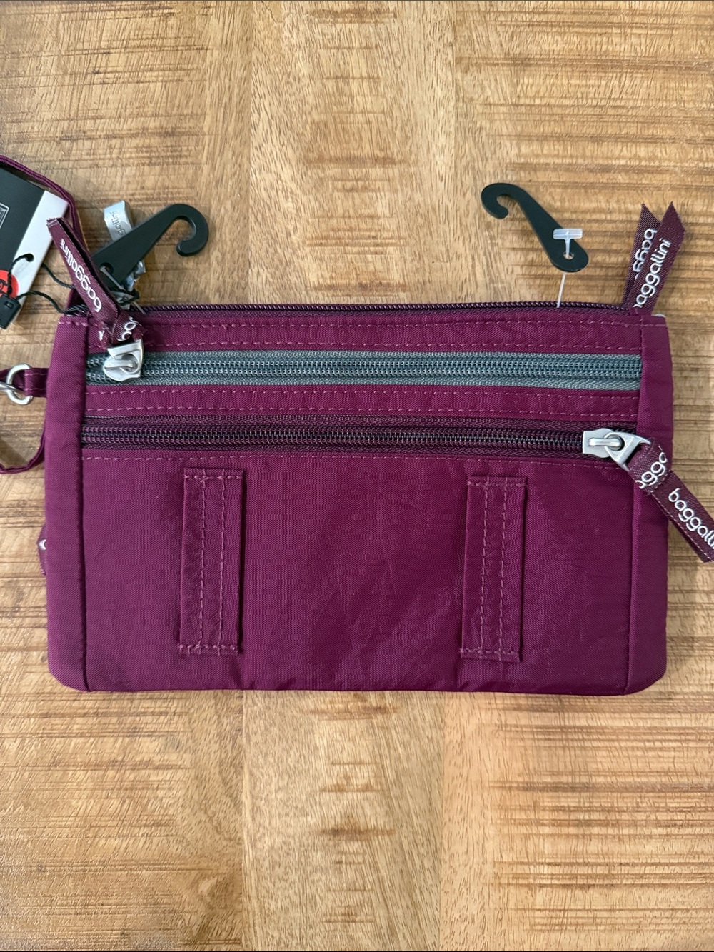 Baggallini Plum Multi-Zip Currency Organizer Wristlet - Picture 3 of 4